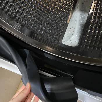 Hoover 1 Yılda Yırtılan Lastik, Fahiş Onarım Ücreti Ve İlgisiz Servis