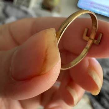 Emerald Aldatıcı Ürün Ve Olumsuz Satıcı Davranışı Deneyimi