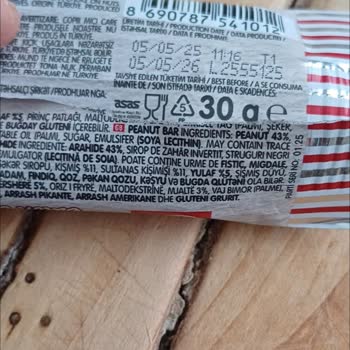 Tadımca Yer Fıstıklı Üründen Plastik Parçası Çıkması Ve Müşteri Hizmetlerine Ulaşılamaması