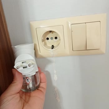 Air Wick Air Freshener Overheated and Melted Plug