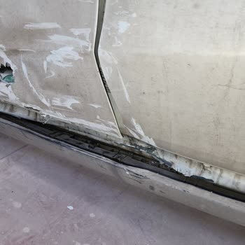 Tesla Aracımda Hava Yastığı Açılmadı, Servis İlgisiz Kaldı