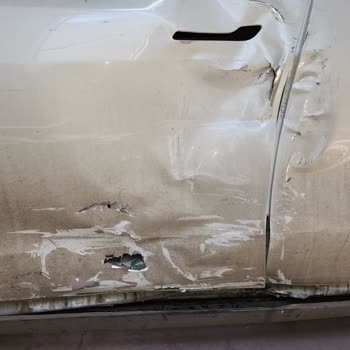 Tesla Aracımda Hava Yastığı Açılmadı, Servis İlgisiz Kaldı