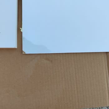 Kargo Paketlerinin Açıkta Bekletilmesi ve Hasar Görmesi