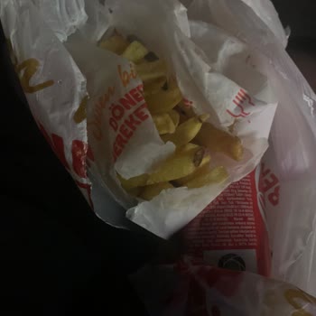Bereket Döner Siparişimde Gecikme, Yanlış Ve Kötü Ürün Teslimatı, Yetersiz Müşteri Hizmeti