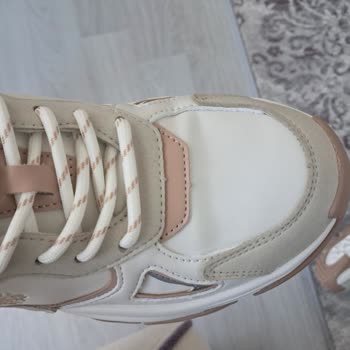 Kullanılmış Ve Kirli Ayakkabı Gönderildi!