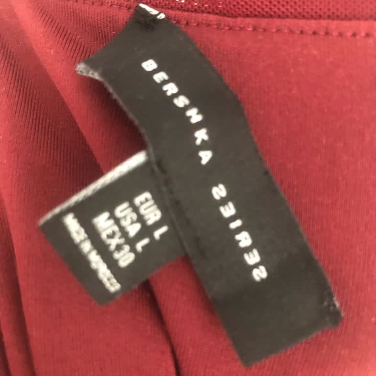 Bershka Mağazasında Etiketsiz Ve Kusurlu Ürün İadesinde Mağduriyet