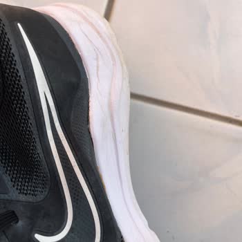 Nike Kısa Sürede Açılan Ürün Hayal Kırıklığı Yarattı