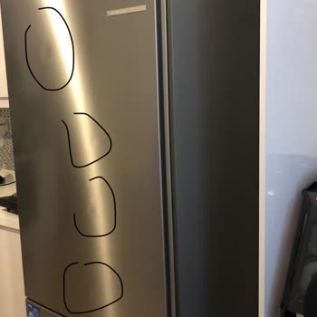 Bosch KGN55VIF1N Refrigerator Keeps Getting Dents on the Top Cover