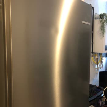 Bosch KGN55VIF1N Refrigerator Keeps Getting Dents on the Top Cover