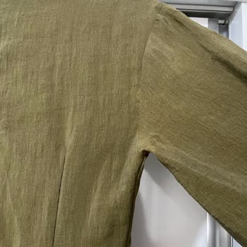 Bir Kez Giyilen Elbisede Renk Değişimi Ve Yetersiz Mağaza Desteği