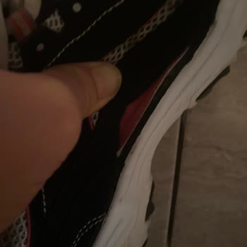 Skechers Ayakkabıda Üretim Hatası Ve Garanti Reddi