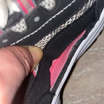 Skechers Ayakkabıda Üretim Hatası Ve Garanti Reddi