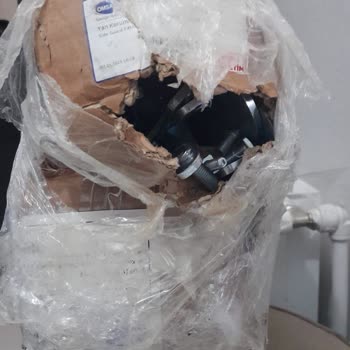 Yurtiçi Kargo Teslimatında Ürün Zarar Gördü Ve Parçalar Kayboldu