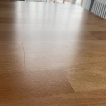 Aldığım Yemek Masasında Sürekli Tekrar Eden Deformasyon Ve İlgisizlik