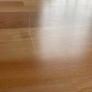 Aldığım Yemek Masasında Sürekli Tekrar Eden Deformasyon Ve İlgisizlik