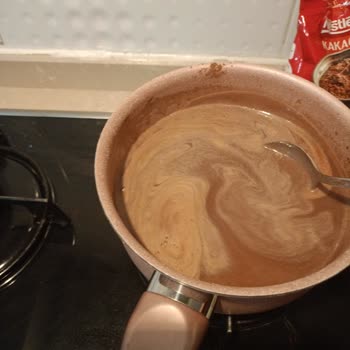 Nestle Kakao Renginin Açık Olması Ve Beklenen Çikolata Tadının Sağlanamaması