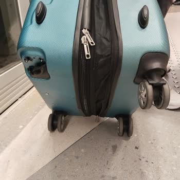 THY Uçuşunda Kırılan Valizim İçin Çözüm Bulunmuyor