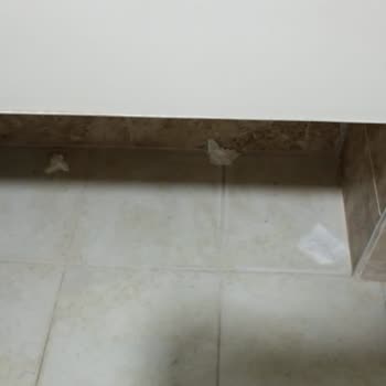 Karen Hotel'de Temizlik ve Saygı Sorunu Yaşadık