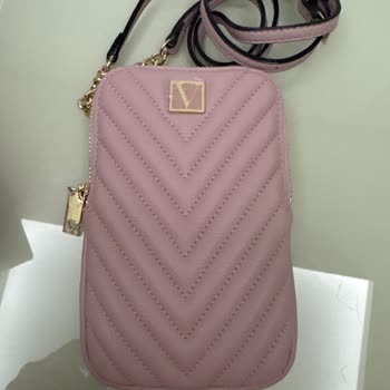 Victoria's Secret Mağazasında Renk Değişimi İçin Ekstra Ücret Talebi Ve Mağduriyet