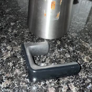 Grundig Kahve Makinesi Cezvesi Sapı Kırıldı, Garanti Desteği Alamıyorum