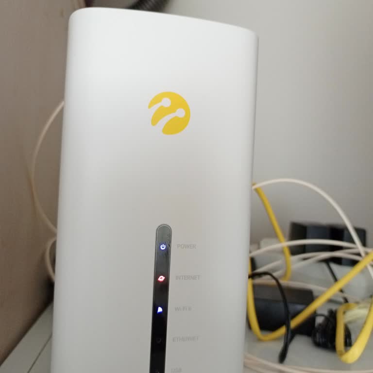 Teknosanet'e Geçiş Sonrası İnternet Kesintisi Ve İletişim Eksikliği