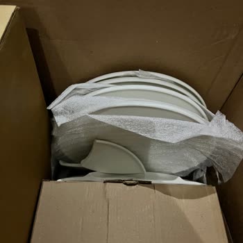 Yemek Takımı Sürekli Kırık Geliyor, Mağaza Değişimi Yapılmıyor