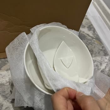 Yemek Takımı Sürekli Kırık Geliyor, Mağaza Değişimi Yapılmıyor