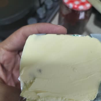 Tereyağında Şüpheli Renkli Doku Hakkında Şikayet