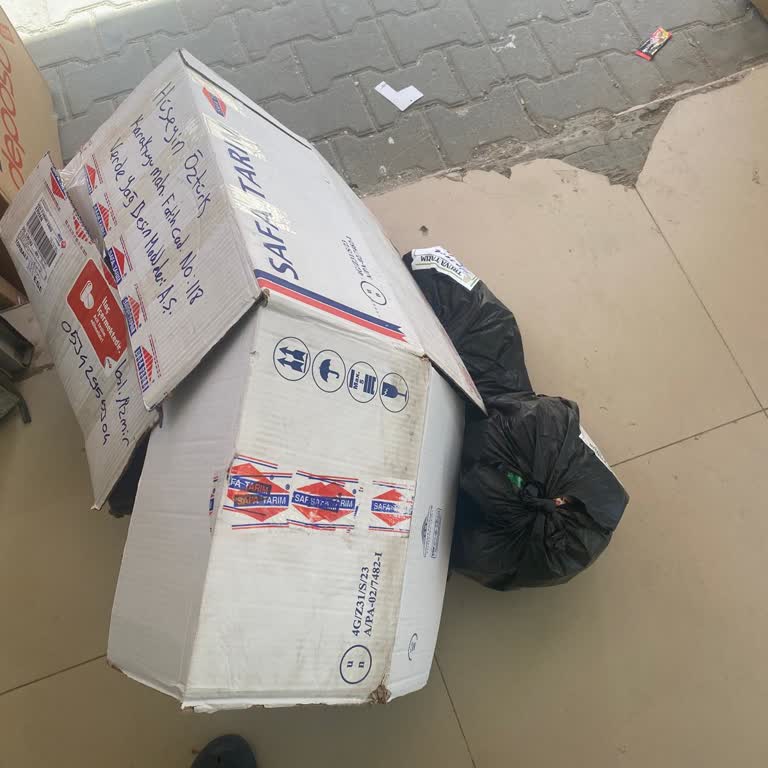 Kargo Paketim Patlatıldı Ve Teslimatta İlgisiz Davranıldı