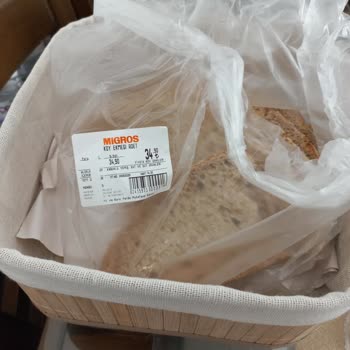 Migros Fırın Ekmeğinden Saç Kılı Çıkması Hijyen Sorunu
