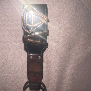 Hediye Olarak Aldığım Ürün Kusurlu Ve Rengi Görselden Farklı Geldi