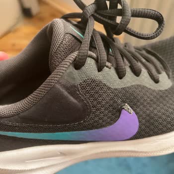 Aldığım Nike Ayakkabıda Üretim Hatası Ve İade Sorunu