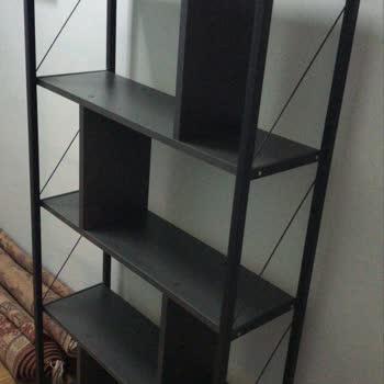 Kitaplık Parçası Eksik, Çözüm İçin Kimse Yardımcı Olmuyor