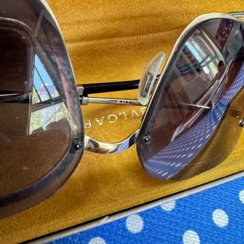 Bvlgari Gözlükte Tekrarlayan Leke Sorunu Ve Yetersiz Servis Deneyimi