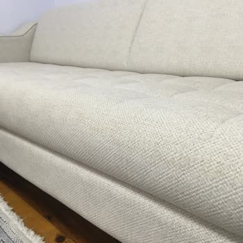 Leke Tutmaz Denilen Koltukta Sarı Lekeler Ve Ücretli Değişim Sorunu