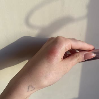 I Bought Maybelline Superstay and Lumi Products and They Oxidized or Seemed Expired