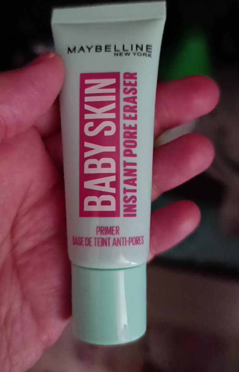 Maybelline Makeup Primer Gave Me Painful, Large Breakouts All Over My Face video cover
