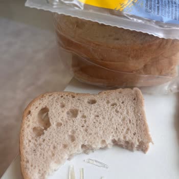 Ekmek İçinden Kesici Yabancı Madde Çıkması Hayal Kırıklığı Yarattı