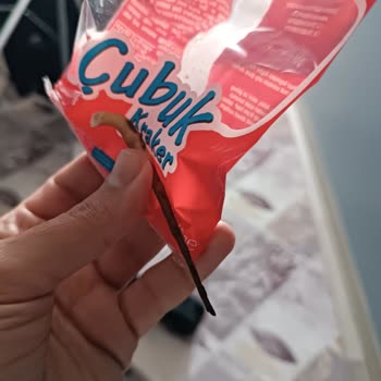 Ülker Çubuk Krakerin İçinden Yanmış Cisim Çıkması Ve Destek Talebi