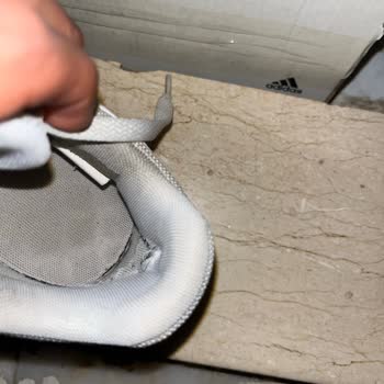 Kusurlu Adidas Ayakkabıya Ret Cevabı Ve Çözüm Eksikliği Mağduriyet Yarattı