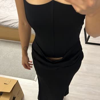 Sipariş Verdiğim Elbise Beklentileri Karşılamadı Ve İade Sürecinde Mağdur Edildim