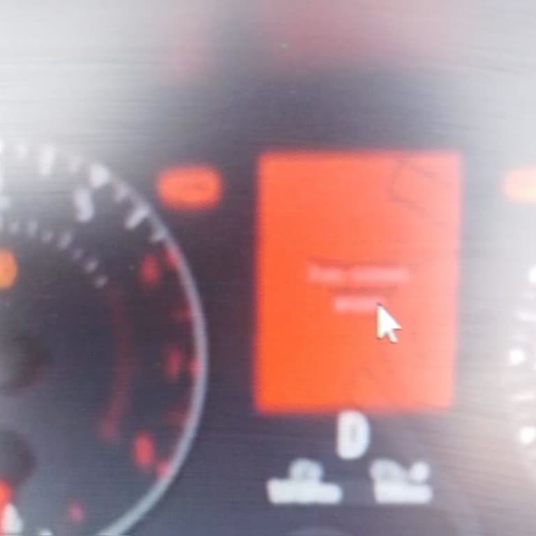 Yeni Renault Clio'da Sürekli Akü Ve Fren Sistemi Sorunu