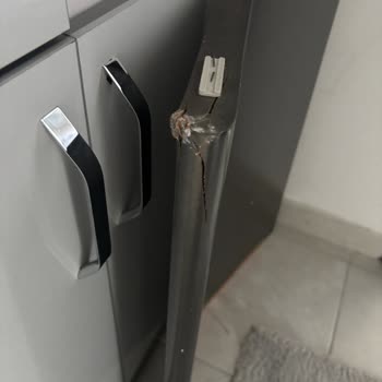 Kelebek Mobilya Teslimatında Hasarlı Ürün Ve Eksik Değişim Mağduriyeti