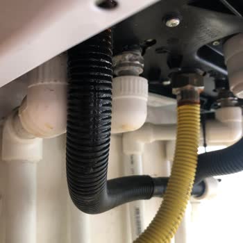 DemirDöküm Nitromix Kombide Sürekli Su Akıtma Ve Yetersiz Servis Desteği