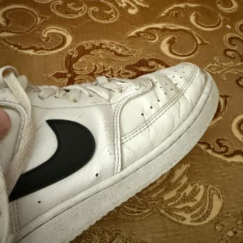 Nike Air Force Ayakkabı Kısa Sürede Yıprandı, Kullanıcı Hatası Denilerek Sorun Çözümsüz Bırakıldı