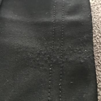 Az Kullanılmış Adidas Eşofmanda Hızlı Tüylenme Sorunu