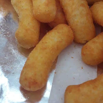 Çerezza Ketçaplı Cipsin İçinden Kıl Çıkması Şok Etti