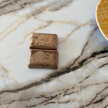 Nestle Çikolatalarında Alışılmadık Renk Ve Sertlik Sorunu Yaşadım