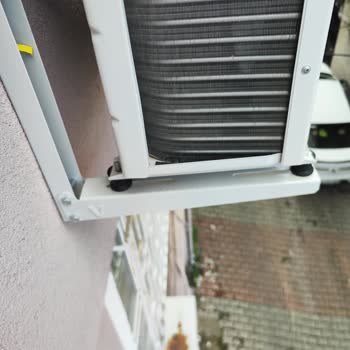Vestel Klima Dış Ünitesinde Gürültü Ve Eksik Vida Sorunu, Servis Çözüm Sunmuyor