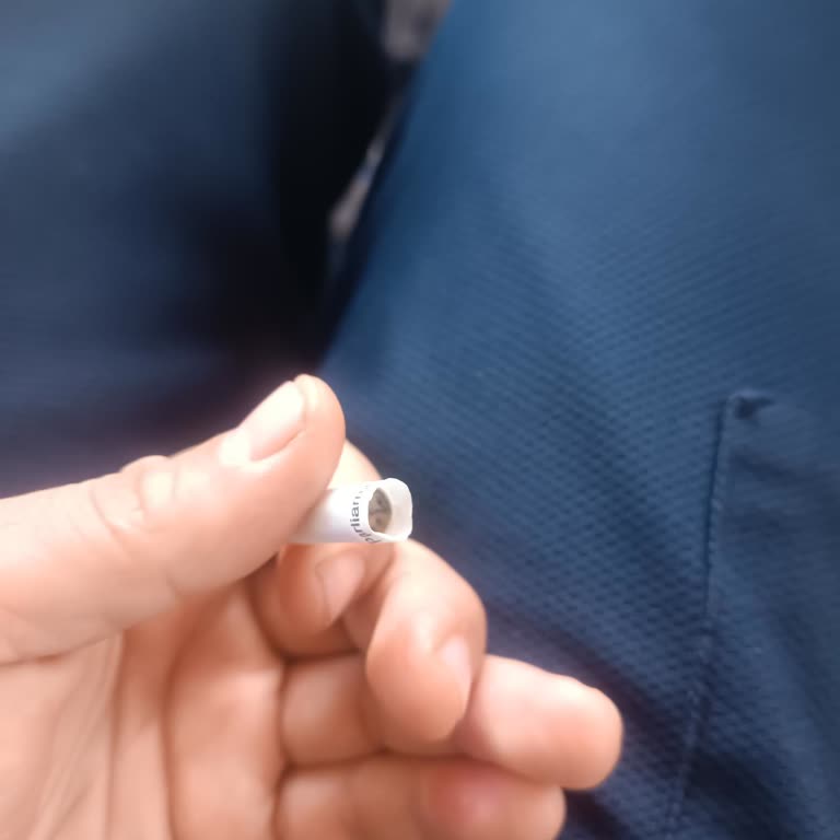 Sigara İzmariti Halımı Yaktı Kalitesizlik Şaşırtıyor